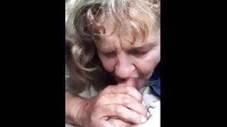 Zittend pluizig sex  ...